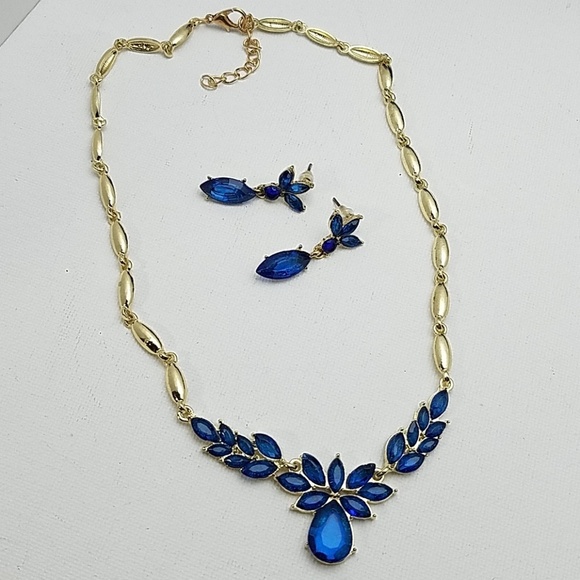 Felt's Fun Finds Jewelry - Blue Stone Gold Tone 14" + 1.5 Necklace Earrings